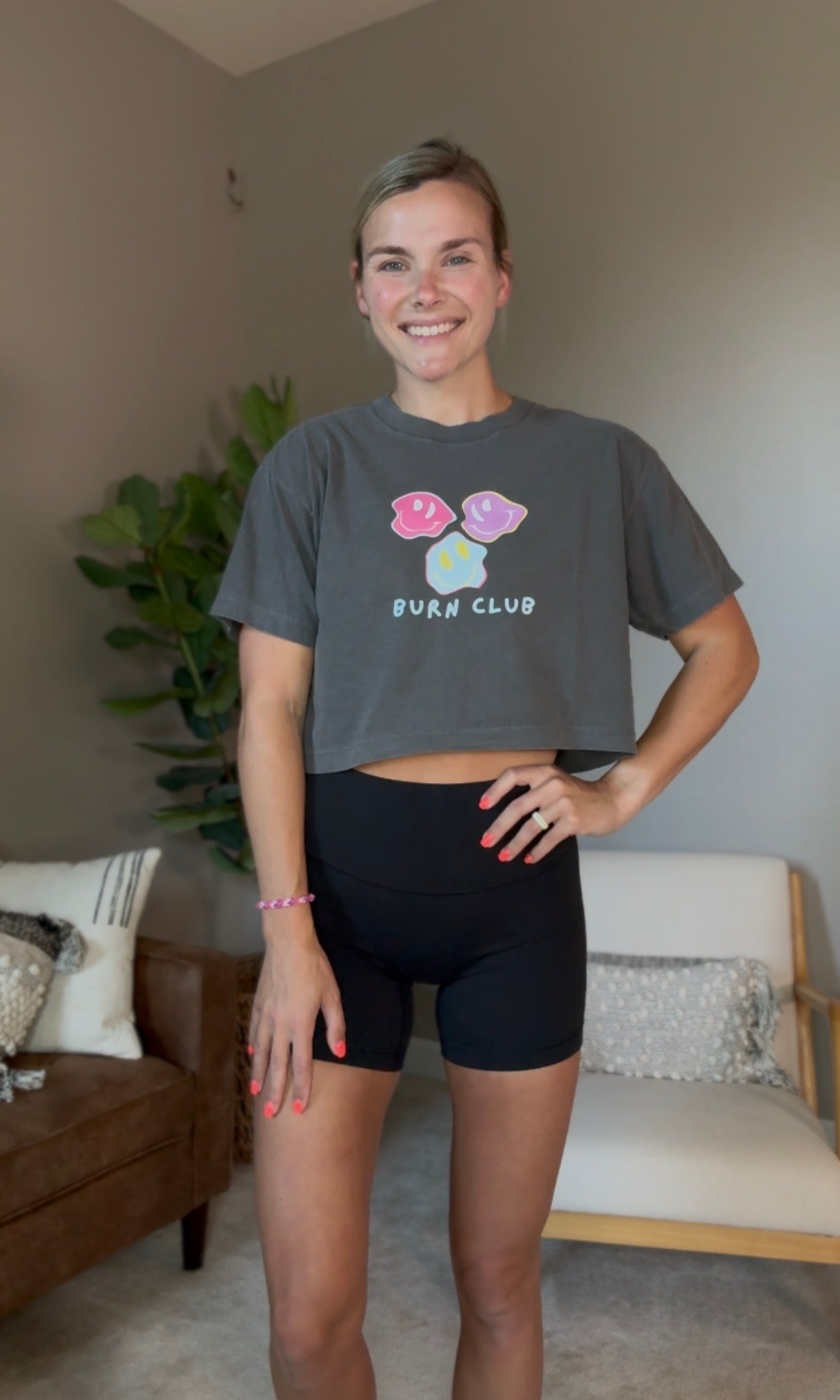 Burn Club Smiley Cropped T - Pepper