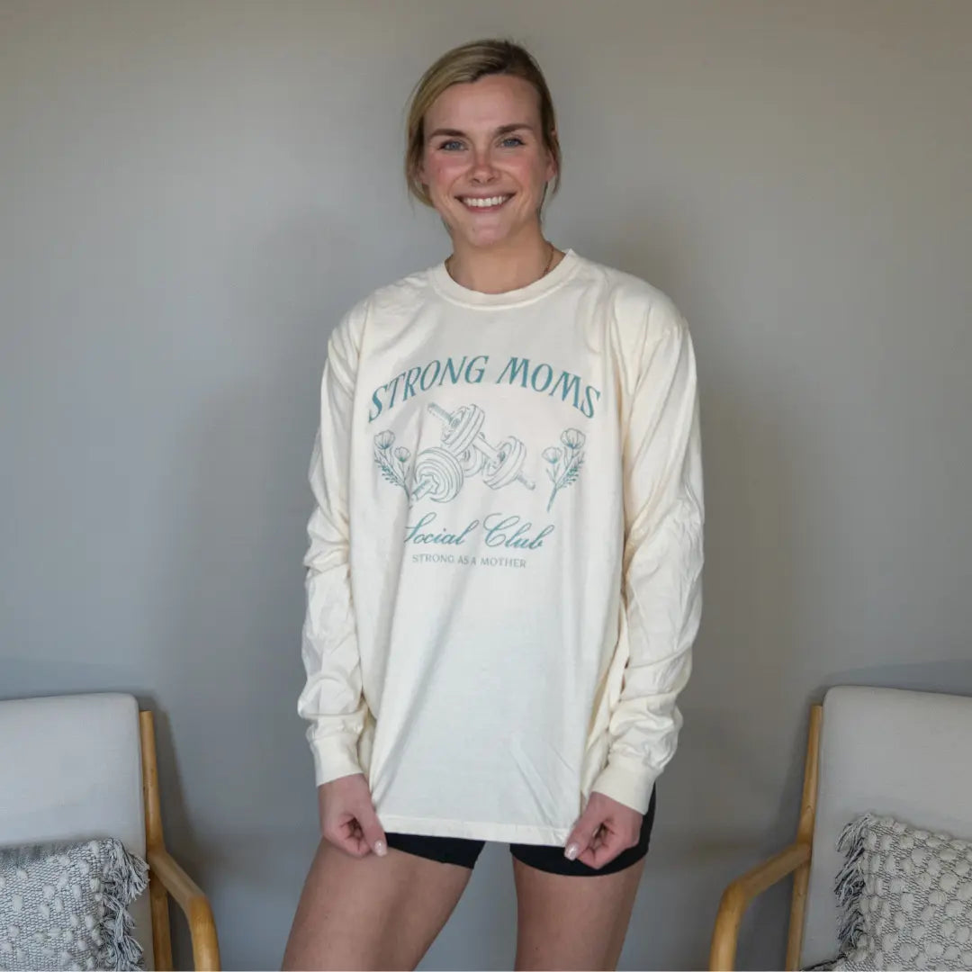 Strong Moms Social Club LS - CREAM WEIGHTS Kelly Yager